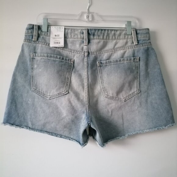 Time Tru Women's Blue TT HR Fray Hem Light Wash Cut Off High Rise Shorts Size 14 - Picture 4 of 8